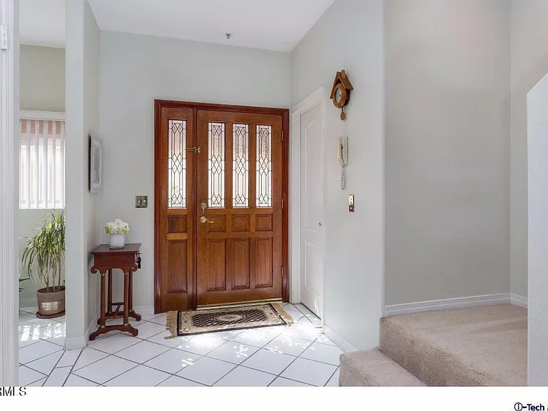 2469 Montrose Ave #E — Photo 4
