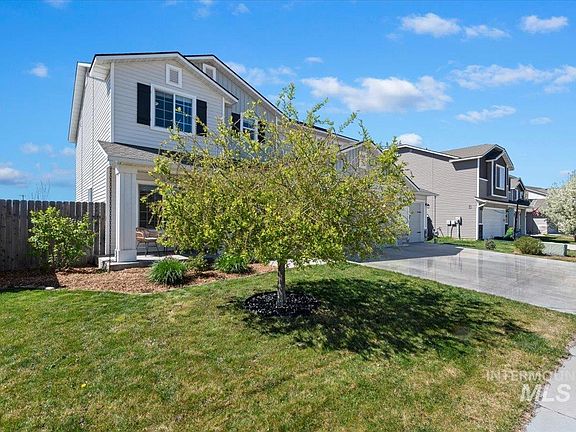 3rd image of 19645 Stowe Way