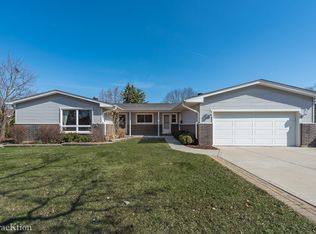 312 Hillcrest Ln, Lombard, IL 60148