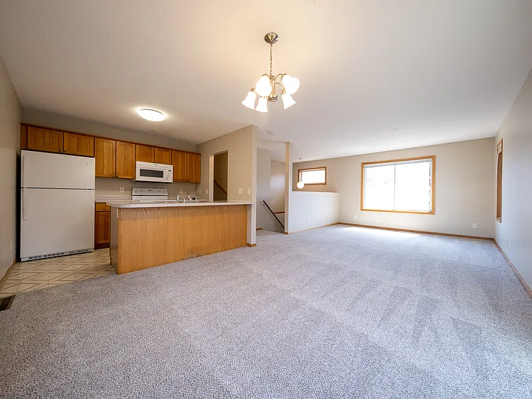 1380 Silver Lake Rd NW — Photo 3