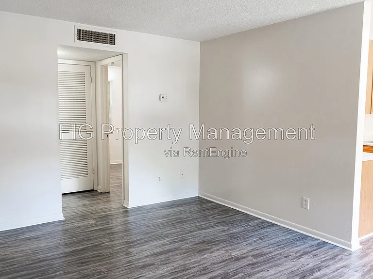 706 E Inskip Dr #12 — Photo 3