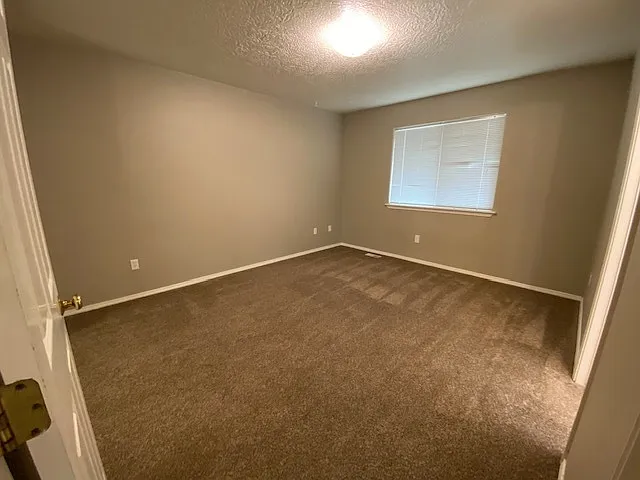 16653 New Colony Ave — Photo 5