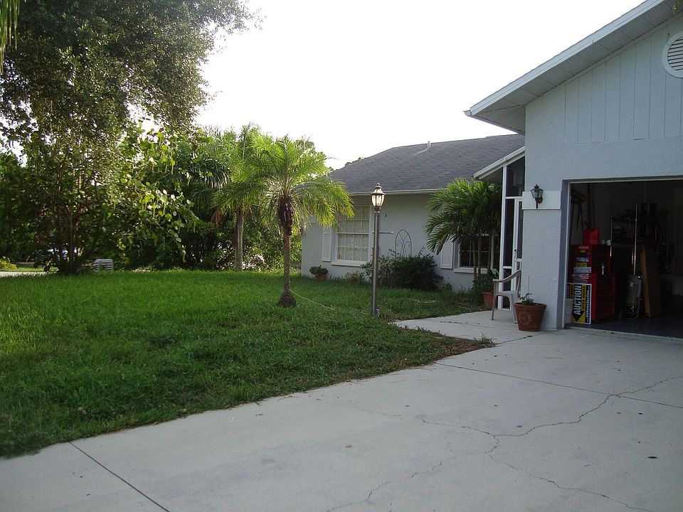1st image of 27270 Elaine Dr
