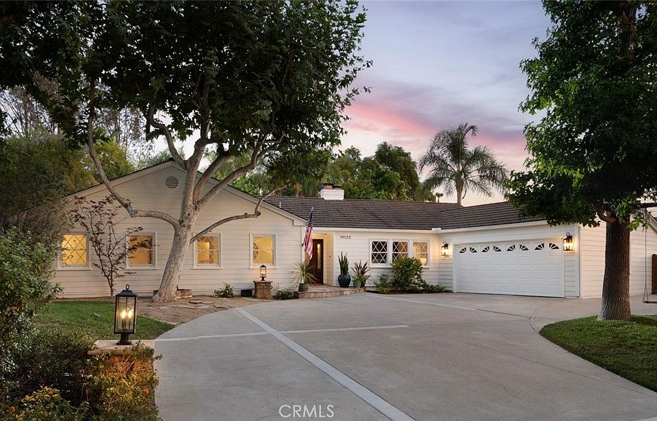 1st image of 19122 Barrett Ln