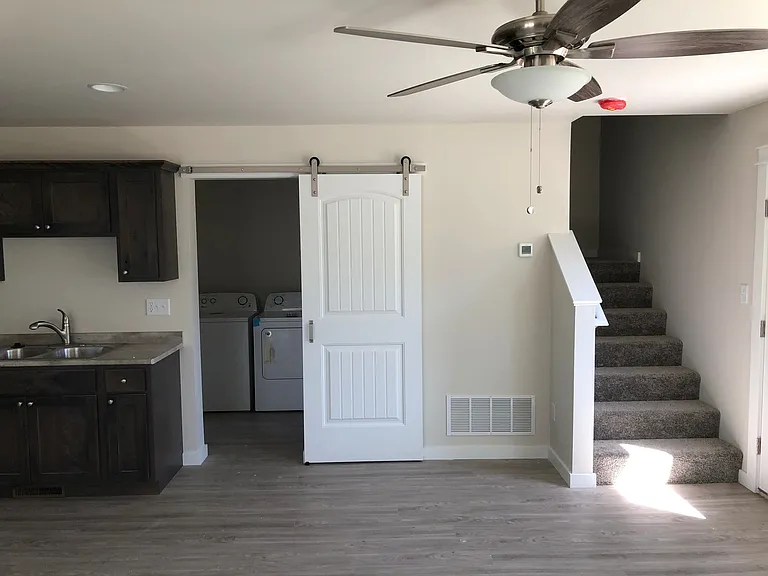 1306 Westwood Cir — Photo 15
