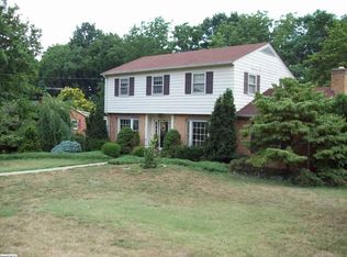 409 Rainbow Dr, Staunton, VA 24401