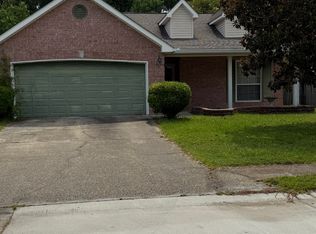 2903 Katy Ln, Ocean Springs, MS 39564