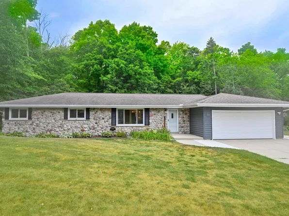 3059 S 149th STREET, New Berlin, WI 53151