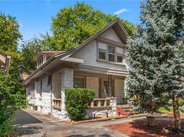 4328 Terrace St, Kansas City, MO 64111