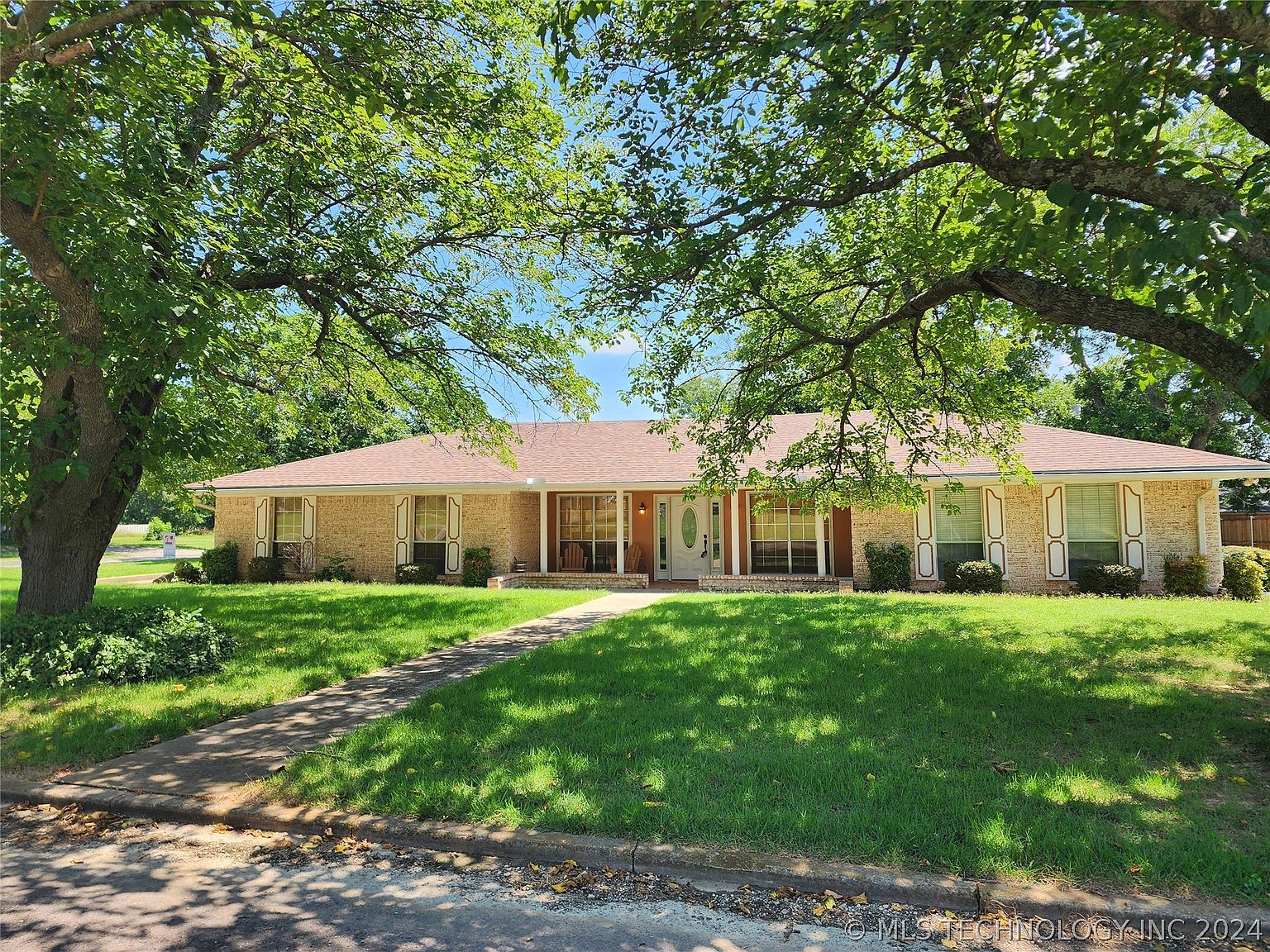 300 S Elmwood Ave, Marietta, OK 73448 Zillow