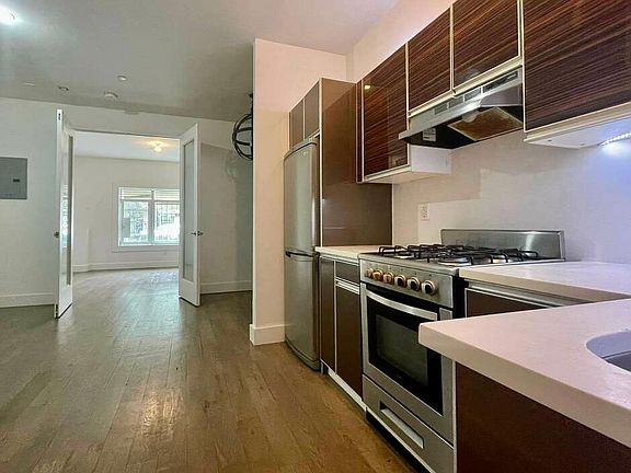 2nd image of 1075 Bergen St #4A