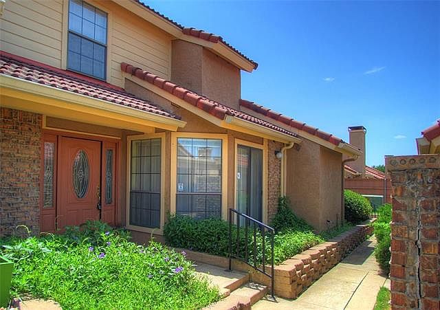 1st image of 2638 Encina Dr