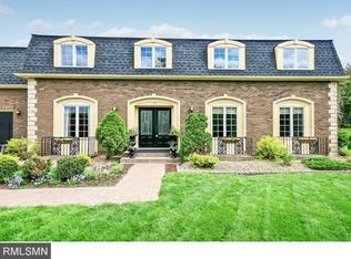 109 Elmwood Cir, Le Sueur, MN 56058