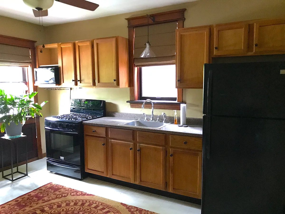 Building Photo - 5912 Arendes Dr #1