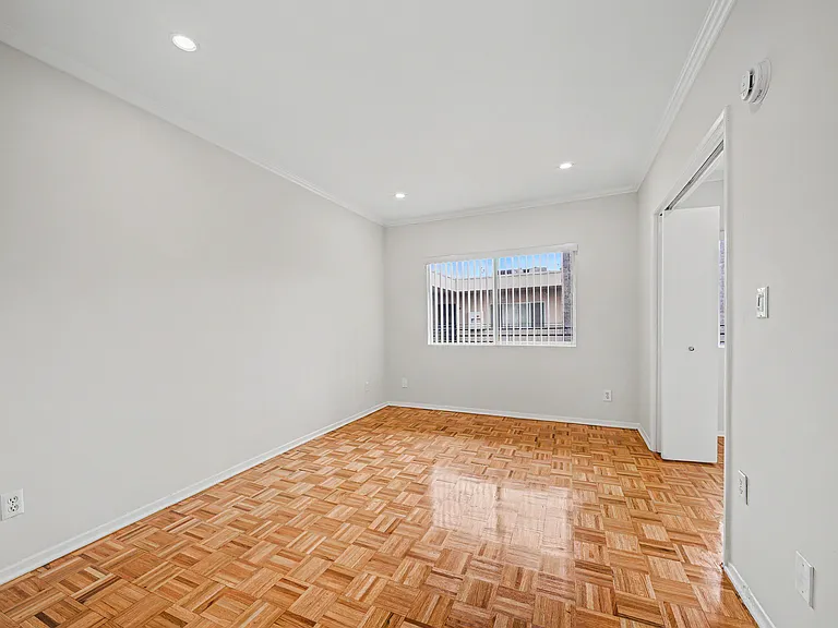 6342 Morse Ave #309 — Photo 22