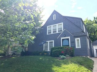 6808 Edgevale Rd, Kansas City, MO 64113