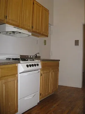 Rented by Tower Brokerage | media 22