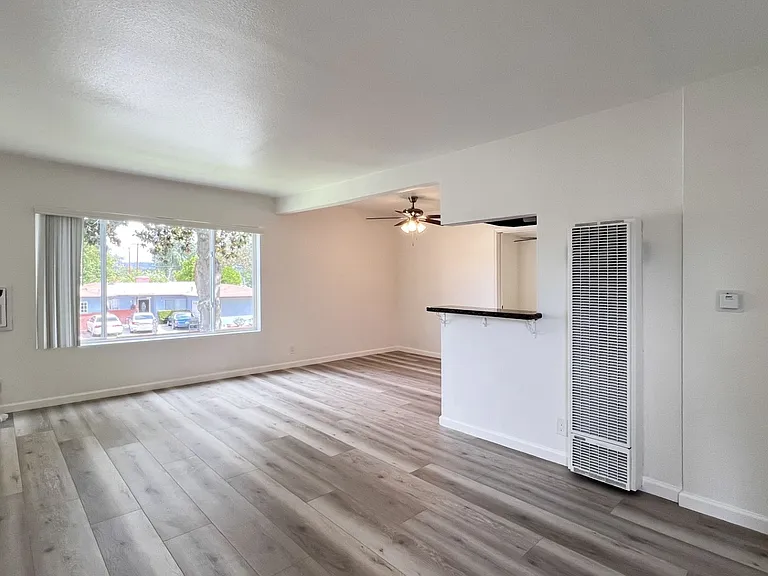 2642 W Porter Ave #12 — Photo 9