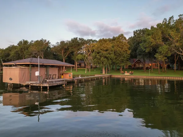 106 Manassess Sq, Streetman, TX 75859