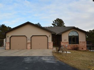 8530 Kings Ct, Rapid City, SD 57702