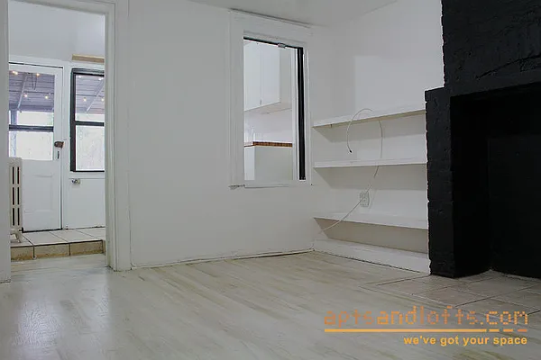 Rented by aptsandlofts.com | media 43