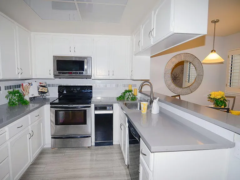 217 Ada Ave #3 — Photo 11