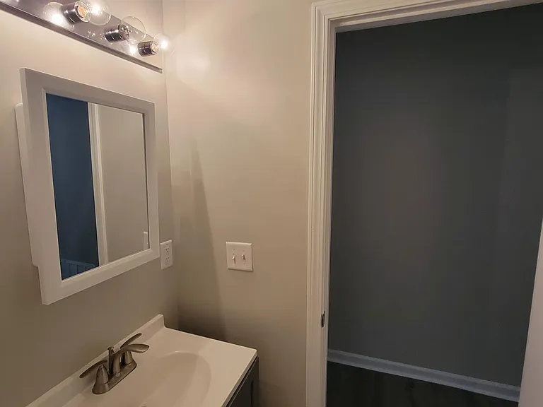3815 N Grand Ave #3815 — Photo 57