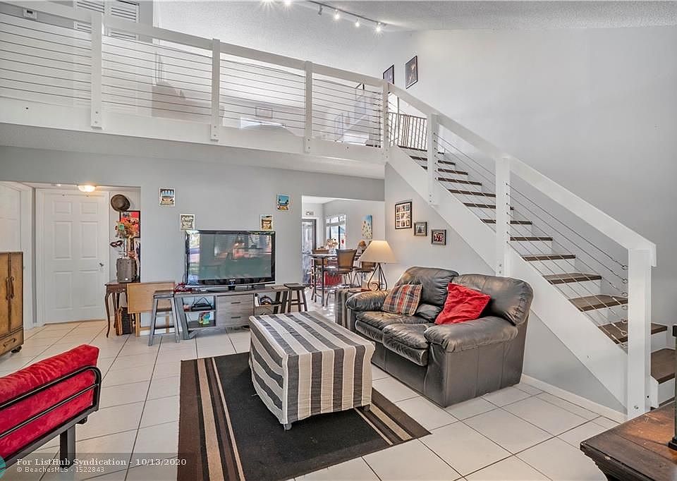 1st image of 48 Tara Lakes Dr E