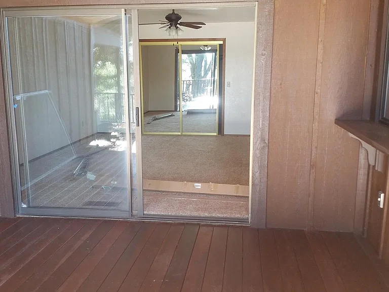 deck off of master
