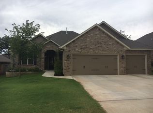 621 Martina Ln, Edmond, OK 73034
