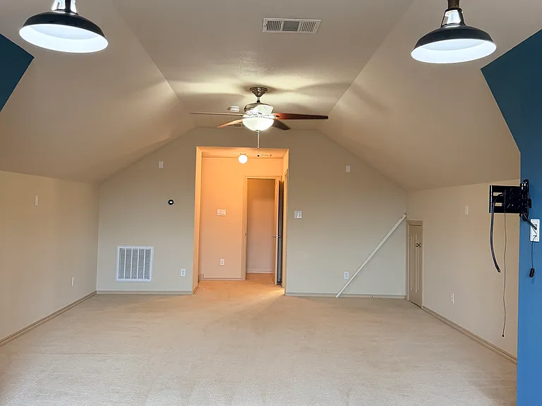 1716 Deer Crossing Dr — Photo 33