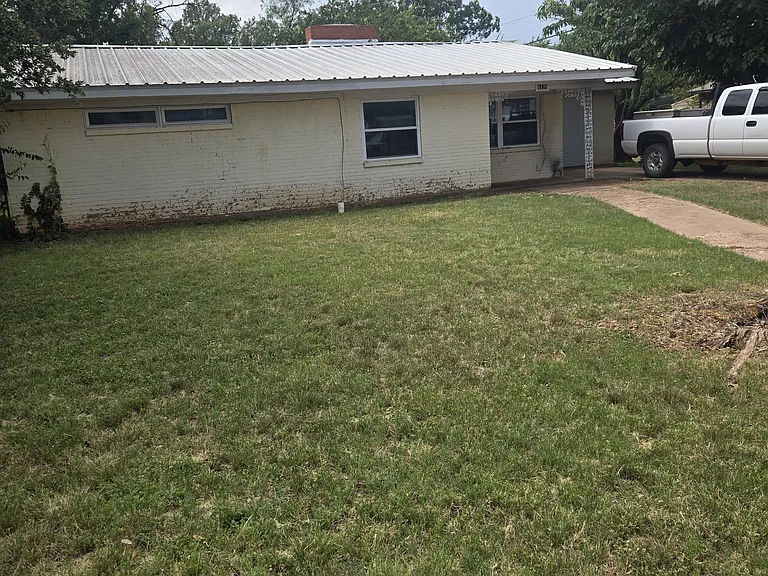 4125 Potomac Ave — Photo 1