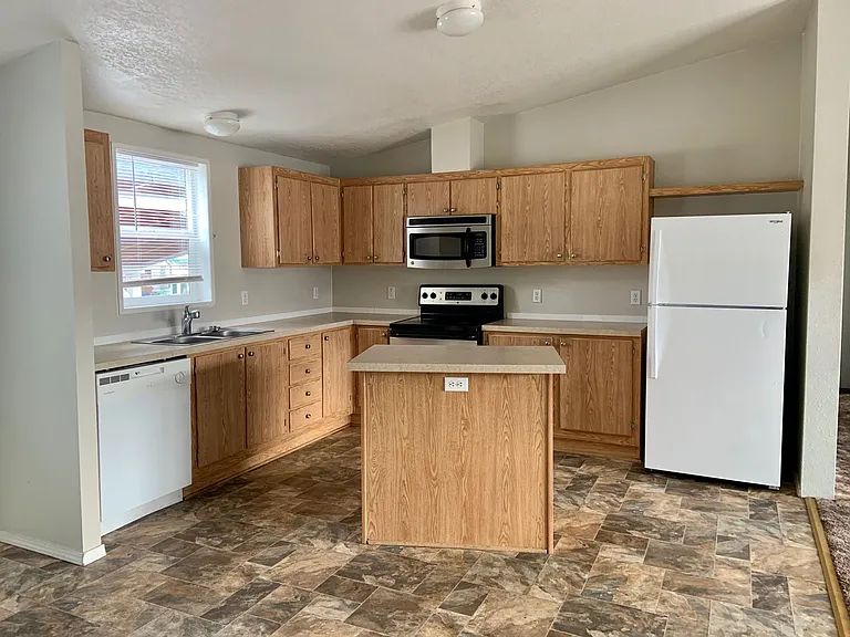 1340 Madison St #5 — Photo 1