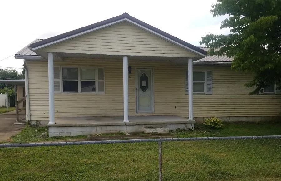 450 Norwich Ave photo 1