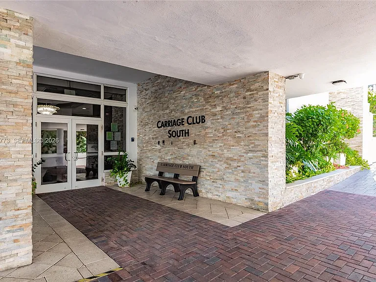 5001 Collins Ave #1K — Photo 24