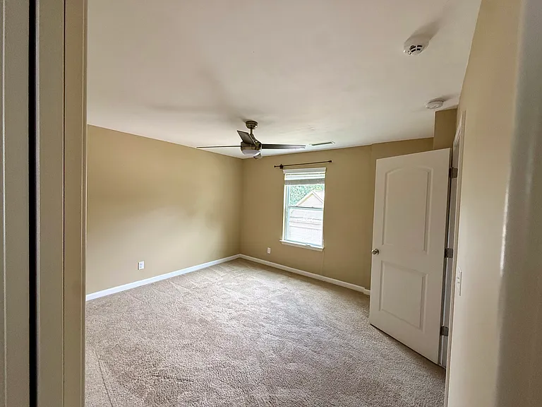7007 McLothian Ln — Photo 59
