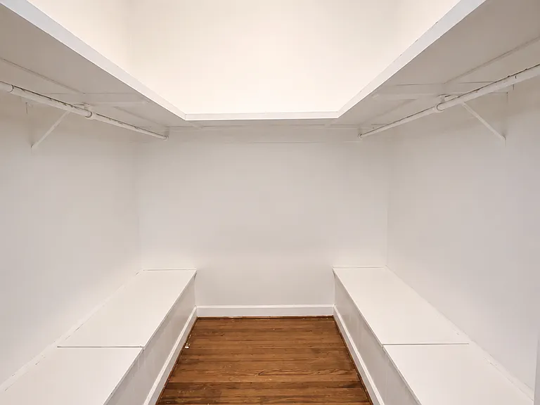 545 Coldstream Ct — Photo 12