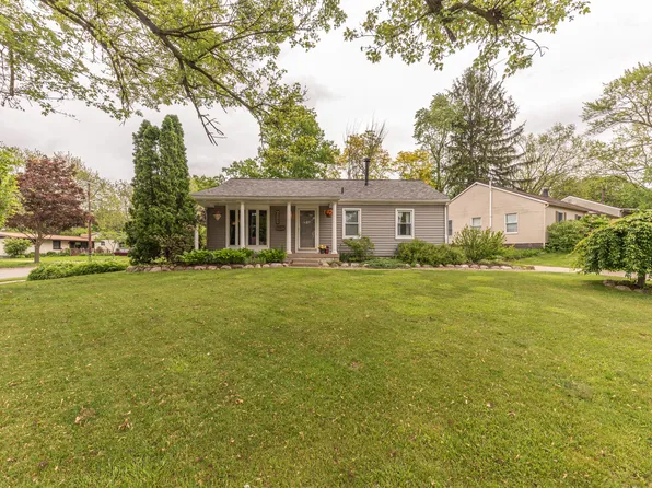 1122 Western Dr, Ann Arbor, MI 48103
