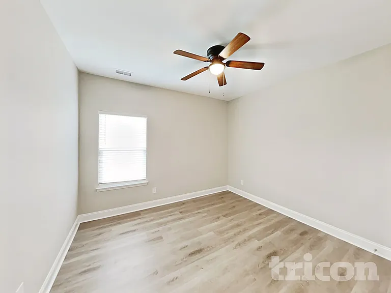 1139 Westgate Dr — Photo 13