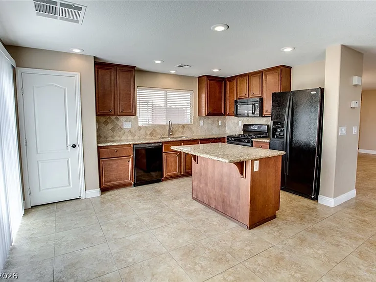 11741 Marina Grande Ct — Photo 16
