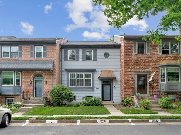 2827 Kelly Sq, Vienna, VA 22181