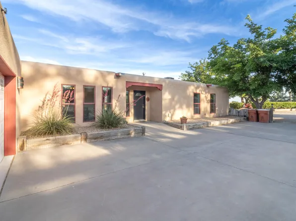 1220 W Meadowlark Ln, Corrales, NM 87048
