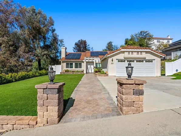 2038 Caraway St, Escondido, CA 92026
