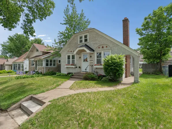950 Hawthorne Ave E, Saint Paul, MN 55106