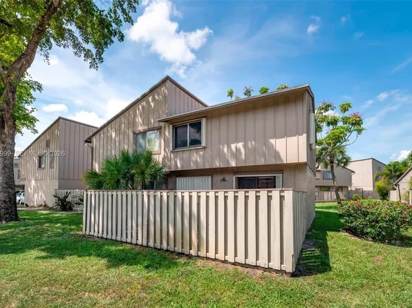 2201 NW 56th Ave #4-A, Lauderhill, FL 33313