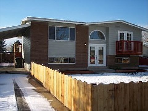 1st image of 3844 S Manhatten Dr