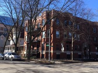 1335 E 52nd St #303, Chicago, IL