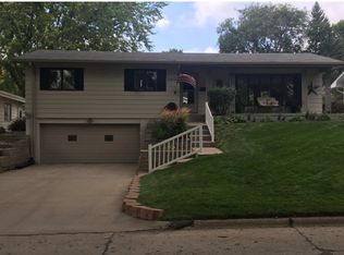2613 S Newton St, Sioux City, IA 51106