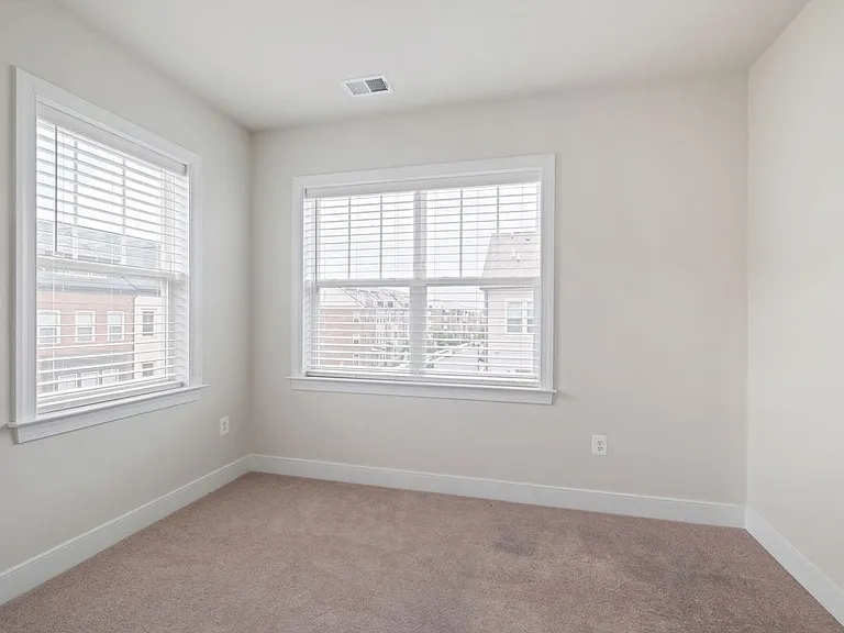 143 Rubens Dr — Photo 19