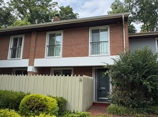 36 Bouton Green Ct, Baltimore, MD 21210